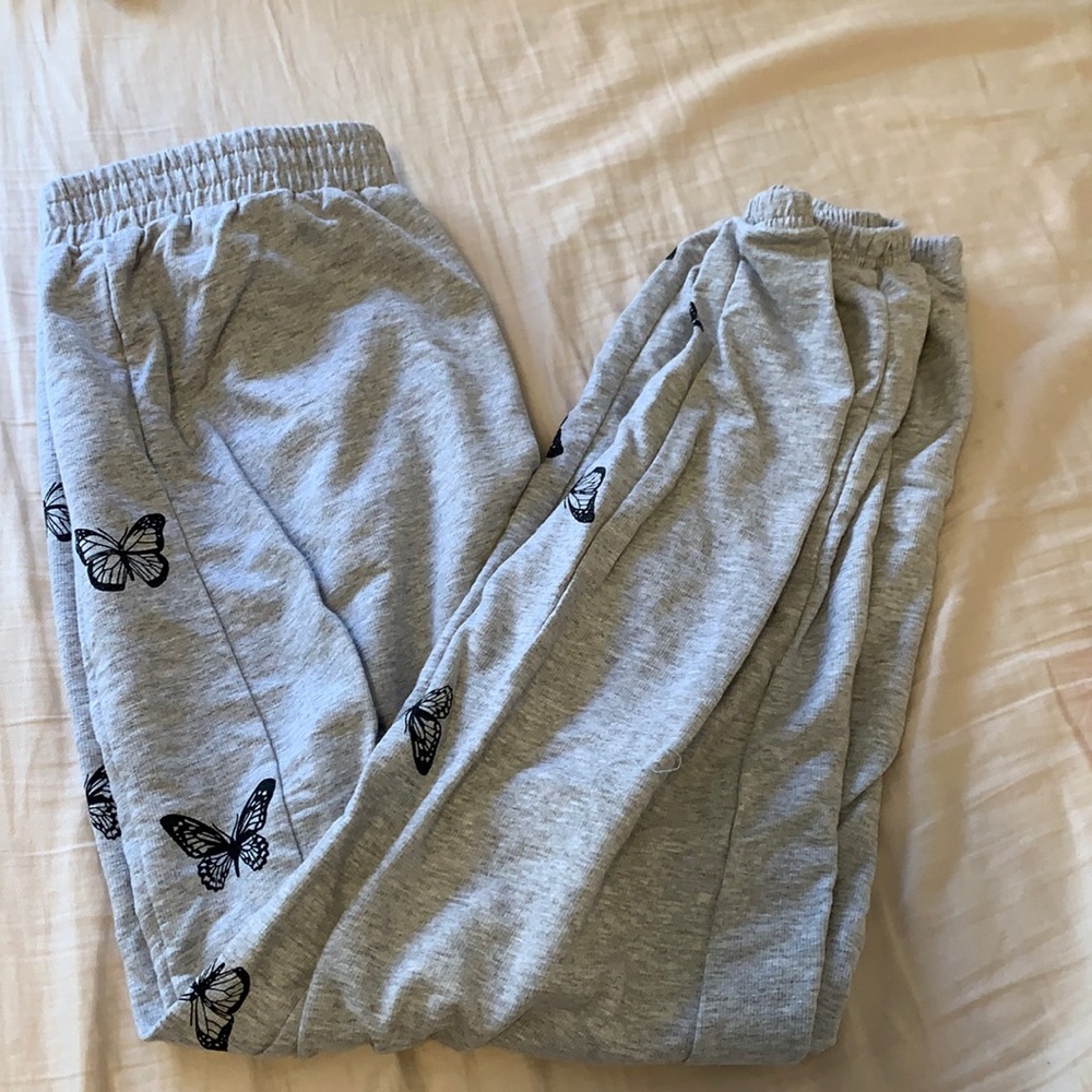 Size Large Butterfly Gray Sweatpants